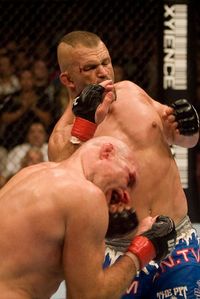 【UFC88】“ミスターＵＦＣ”リデルにエヴァンスの脅威