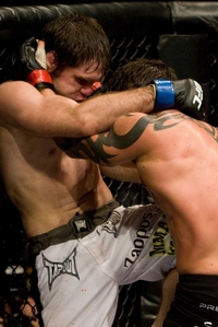 【UFC91】ライリーが武骨に前へ、判定勝利掴む