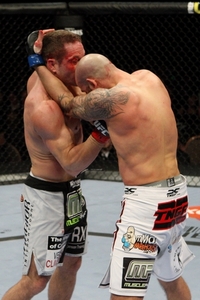 【UFC106】サンダース、首相撲にこだわり決着