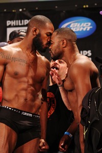【UFC145】ジョーンズ×ラシャド、計量で感情抑えられず