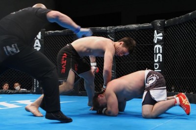 【HEAT】名古屋発金網MMAで、北斗の王者・加藤がデビューWIN