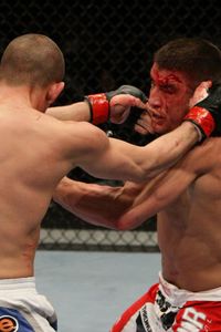 【UFC108】スタウトが打撃で兄ローゾンの持ち味殺す