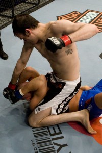 【UFC96】 マックローリー、パスガード・ショー!!