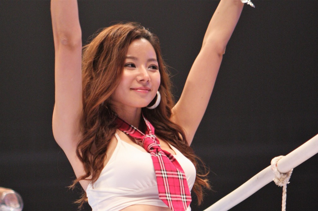 【Monday Ring Girl】ROAD FC 28 | MMAPLANET