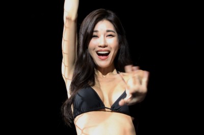 【The Fight Must Go On】All Time Monday Ring Girl Top 5→第3位　ONE Championship Sienaさん