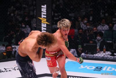 【RIZIN TRIGGER01】鈴木千裕の打撃の圧に、MMAの回転を見せられなかった山本空良が0-3で敗れる
