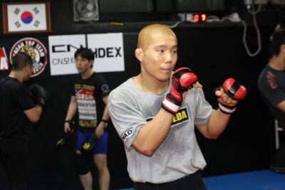 【Road to UFC2023Ep01】SASUKEと対戦、キム・サンウォン「経験したことがない角度から攻める」