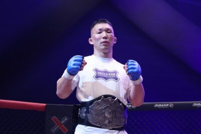 【Pancrase347】劣勢だった佐藤が3Rに押忍マンをパウンドアウト、新ウェルター級KOP王座に就く