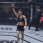 【Road FC70】アコ、ジョンウンの右ストレート・ハイ→パンチの連打を浴びてレフェリーストップで敗れる