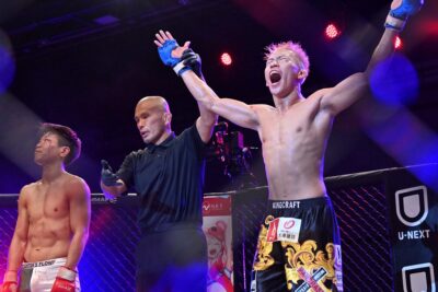 【Pancrase349】ダウン応酬の大激闘! 最終回に眞藤が右ヒジで浜本の顔面を切り裂き、スプリットで制す