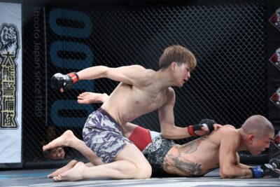 【Shooto2025#04】剛腕! 夜叉坊の左ミドル&左ストレートに耐え、青井が左フック&右で沈める 【Shooto2025#04】剛腕! 夜叉坊の左ミドル&左ストレートに耐え、青井が左フック&右で沈める