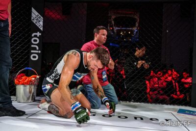 【RIZIN WS01】計量オーバーのジョニー・ケースが大原樹理を右フックでKO。試合結果はノーコンテスト 【RIZIN WS01】計量オーバーのジョニー・ケースが大原樹理を右フックでKO。試合結果はノーコンテスト