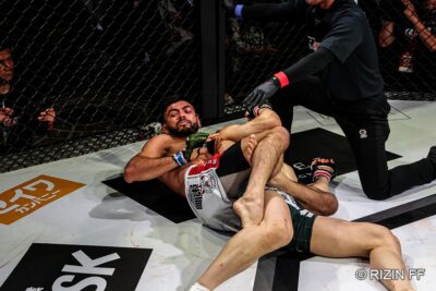 【RIZIN WS01】テイクダウンと見せて右をヒット。サトシが50秒、RNCでキ・ウォンビンを落とす 【RIZIN WS01】テイクダウンと見せて右をヒット。サトシが50秒、RNCでキ・ウォンビンを落とす