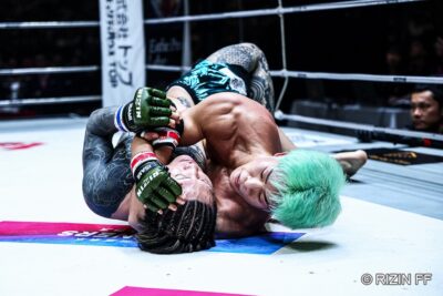 【RIZIN OTOKOMATSURI】ノンストップ神龍。TDからツイスター&肩固めと攻め続けて伊藤に判定勝ち 【RIZIN OTOKOMATSURI】ノンストップ神龍。TDからツイスター&肩固めと攻め続けて伊藤に判定勝ち