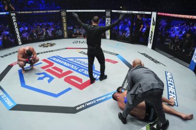 【PFL WT2025#07】ヘビー級準決勝、モルドフスキーの急所へのヒザで悶絶ロマノフがファイナルへ 【PFL WT2025#07】ヘビー級準決勝、モルドフスキーの急所へのヒザで悶絶ロマノフがファイナルへ
