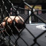 【Shooto2025#06】シモンスズキ、安芸柊斗のパンチを被弾しながらもケージ際のTD→RNCで一本勝ち