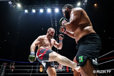 【SUPER RIZIN04】開始早々にローを効かせたサモチュク。アウグストからダウンも奪いヘビー級GP決勝へ 【SUPER RIZIN04】開始早々にローを効かせたサモチュク。アウグストからダウンも奪いヘビー級GP決勝へ