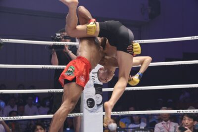 【KNOCK OUT56】1Rに中村悠磨が右を効かせるも、2・3Rはモタが試合運びの上手さを見せて判定勝利 【KNOCK OUT56】1Rに中村悠磨が右を効かせるも、2・3Rはモタが試合運びの上手さを見せて判定勝利