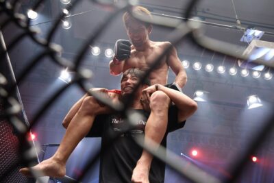 【Lemino Shooto01】12年のプロシューター人生に幕を下ろす右の一撃! 岡田が引退試合で弥益を沈める 【Lemino Shooto01】12年のプロシューター人生に幕を下ろす右の一撃! 岡田が引退試合で弥益を沈める