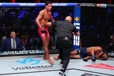 【DWCS S09Ep10】2度ダウンを奪われたマーワン・ラヒキが、ムルンバをヒザ→ヒジ→アッパーで逆転KO 【DWCS S09Ep10】2度ダウンを奪われたマーワン・ラヒキが、ムルンバをヒザ→ヒジ→アッパーで逆転KO