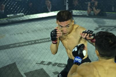 【ZFN03】2Rに不可解なブレイクも、バック奪取&右を効かせたピョン・ジェウンがサンチアゴに判定勝ち