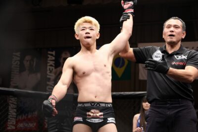 【NEXUS41】塩谷が岩松にTDを許さずパンチ連打でTKO勝ち、フライ級王座挑戦をアピール