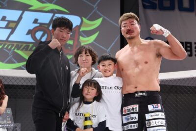 【DEEP129】水野のラストファイトは稲田にキムラで逆転勝ち「一つの心残りもなく最高の格闘技人生でした」