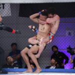 【Flash】DEEP FC2026#01 ライト級戦：初回の絞めを凌いだアリを、渡辺が2RにTD→バック奪取でRNC葬