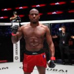 【PFL2026#01 RTD】テイラー・ラピルースが左オーバーハンドから鉄槌の連打でカスモフからTKO勝ち