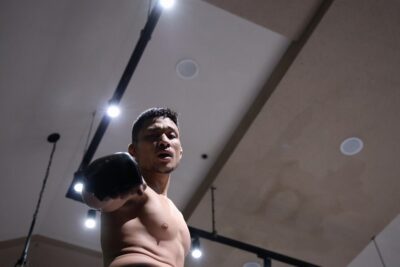【Black Combat Black Cup】2勝2敗で迎えたライト級戦は、山本琢也はバチスタを腕十字で仕留める