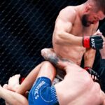 【UFC327】ガムロがテイクダウン&組み技の強さを発揮。肩固めでリボビチから一本勝ち 【UFC327】ガムロがテイクダウン&組み技の強さを発揮。肩固めでリボビチから一本勝ち