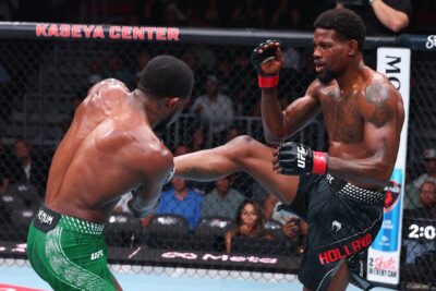 【UFC327】左フックでダウンを奪い、アナコンダで攻めたホランドがブラウンから判定勝利