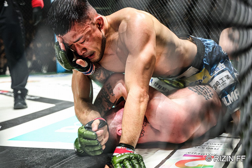 RIZIN LANDMARK13】一度倒したら立たせない摩嶋。ギャラガーを削り続け