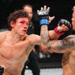 【UFC328】初回を落としたコピロフ、2・3Rに左でダウンを奪ってトゥーリオに判定勝利＆連敗脱出
