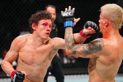 【UFC328】初回を落としたコピロフ、2・3Rに左でダウンを奪ってトゥーリオに判定勝利＆連敗脱出