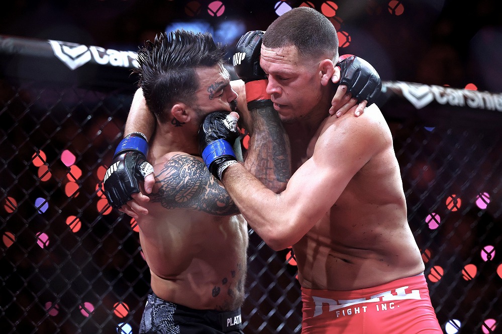 MVP MMA01】ネイト・ディアズ、ぺリーにボディを効かされる＆大流血で