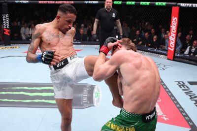 【UFN275】カルロス・プラチスが、カーフ、ヒザ、拳、ヒジの猛攻で前世界王者JDMからTKO勝ち!!