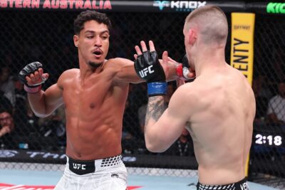 【UFN275】マーワン・ラヒキ。2Rにシュミットを左フック&パウンドアウト。9試合連続フィニッシュ勝利
