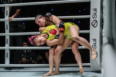 【ONE FN45】徹底したアヤカロック狙いから、最終回は打撃勝負の三浦彩佳。ソウザに0-3の判定で下る